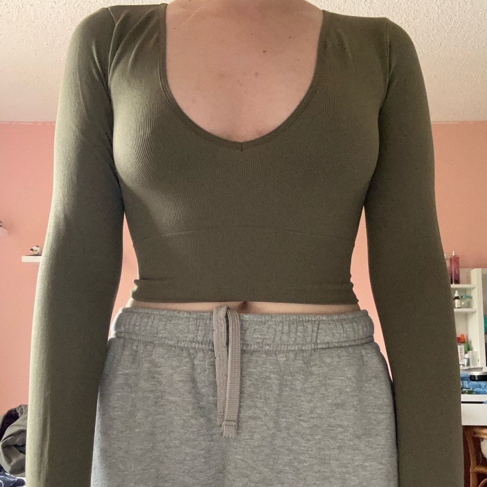 Army Green Dynamite Top - Picture 2 of 4